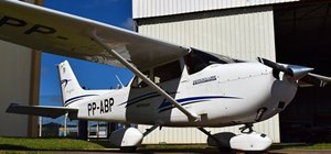 aeronave Cessna172